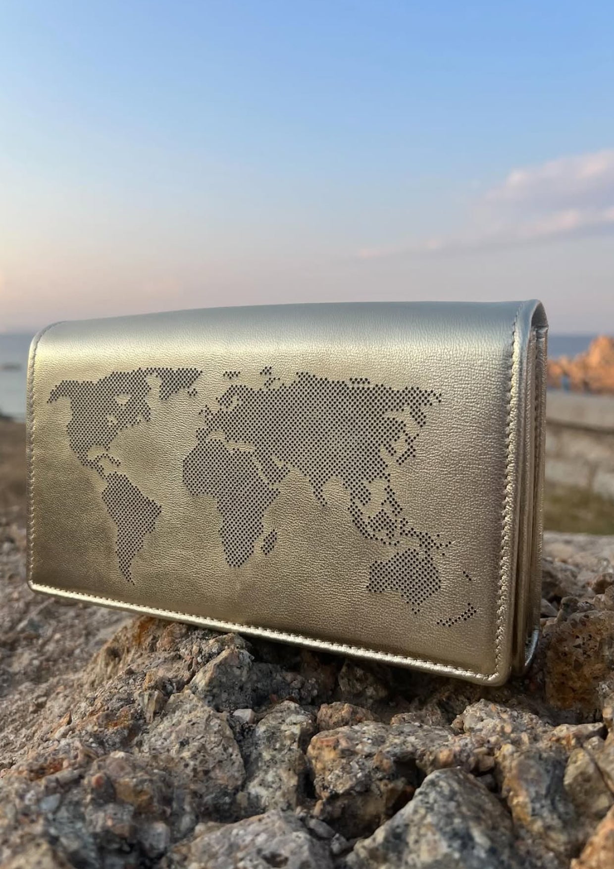 WORLD MAP WALLET - GOLD